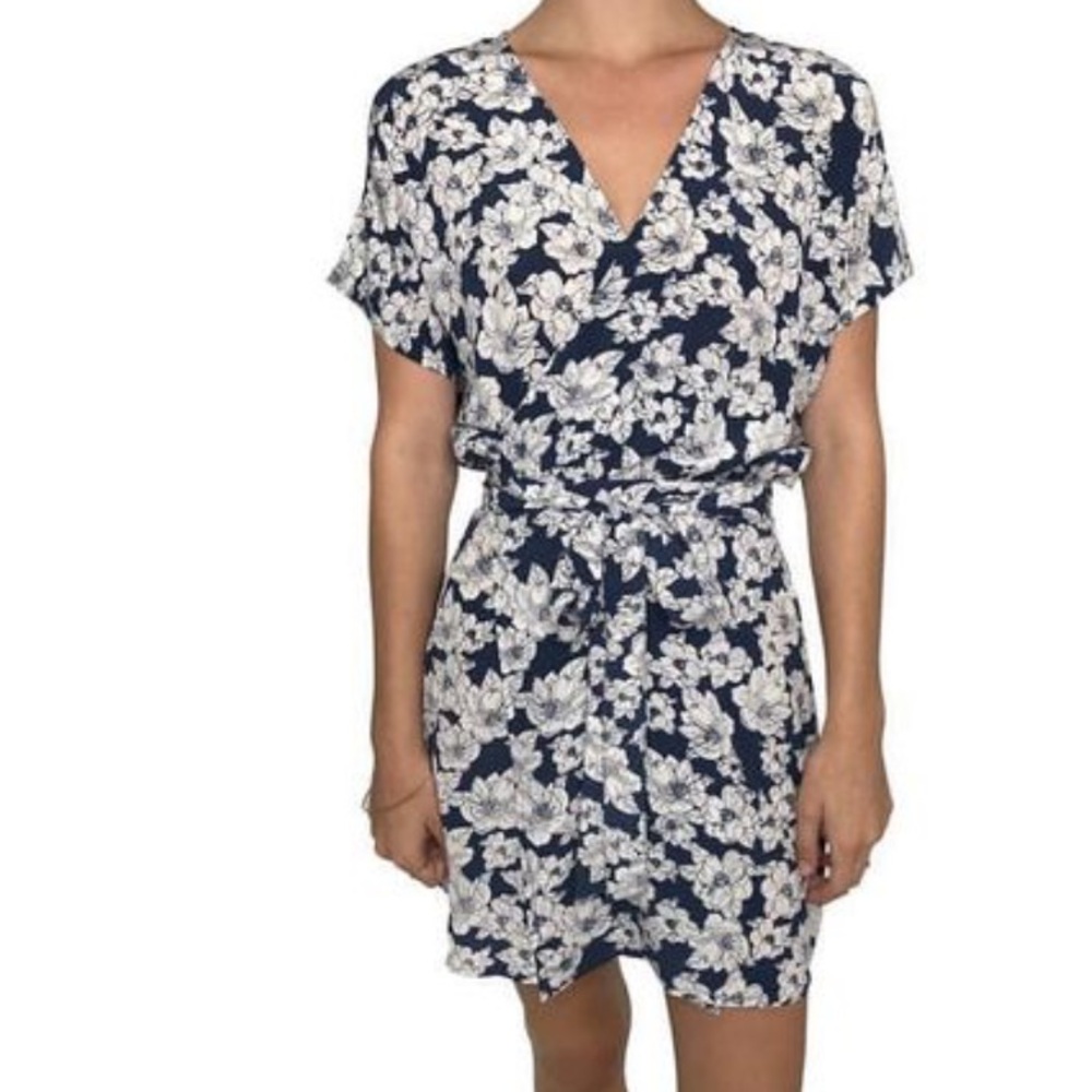 Acacia Swimwear Silk Blue White Floral Magnolia Wrap Mini Dress Small